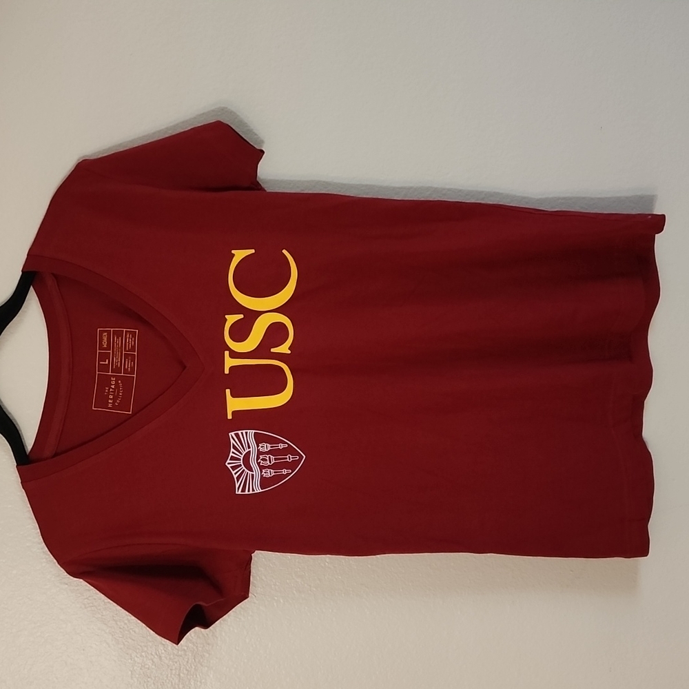 USC Trojans Tshirt Size L